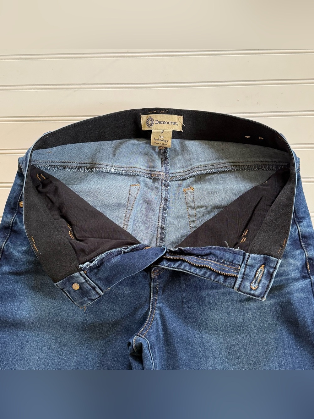 Democracy Ab Technology Bootcut High Rise Denim Jeans Women’s Size 8 - Picture 5 of 12